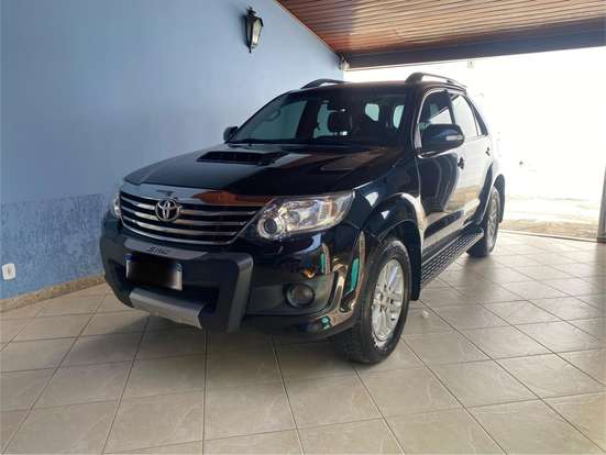 TOYOTA-HILUX SW4-3.0 SRV 4X4 16V TURBO INTERCOOLER DIESEL 4P AUTOMÁTICO TOYOTA-HILUX SW4-2012