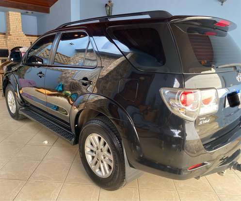TOYOTA-HILUX SW4-2012