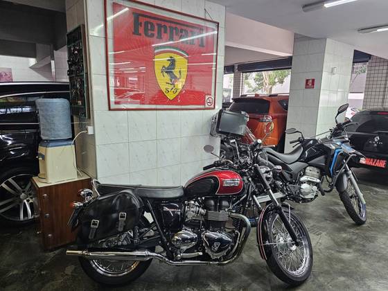 TRIUMPH BONNEVILLE T 100 865 