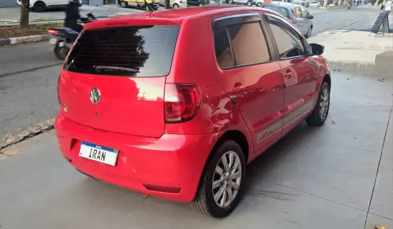VOLKSWAGEN-FOX-2012