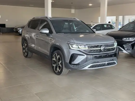 VOLKSWAGEN TAOS 1.4 250 TSI TOTAL FLEX HIGHLINE AUTOMÁTICO