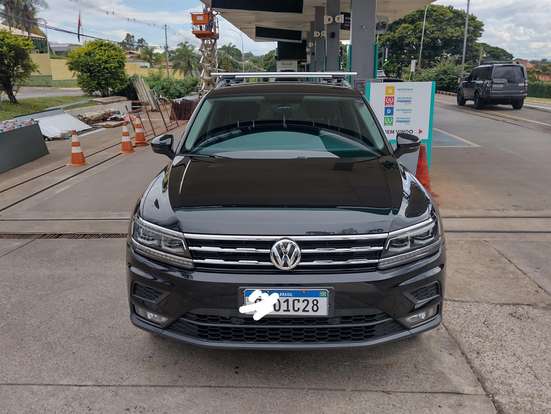 VOLKSWAGEN-TIGUAN-2019
