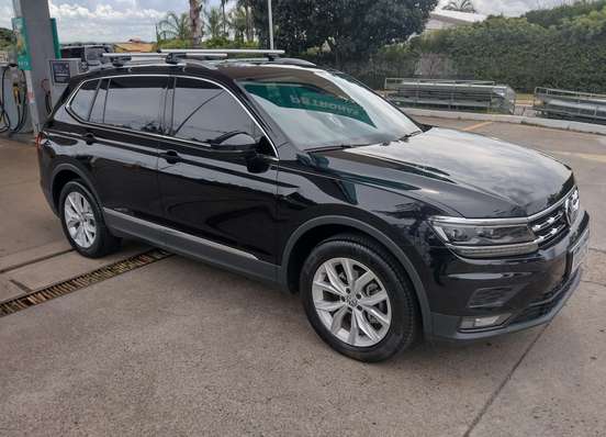 VOLKSWAGEN-TIGUAN-2019