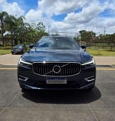 VOLVO-XC60-2021