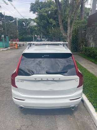 VOLVO-XC90-2018