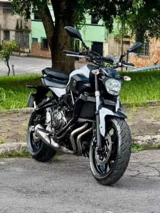 YAMAHA MT-07 ABS 