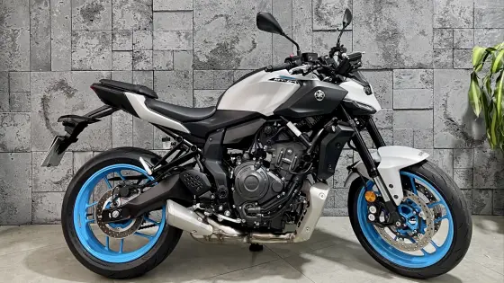 YAMAHA MT-07 CONNECTED ABS 