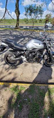 YAMAHA-FAZER 600-2008