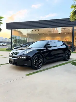 ZEEKR 001 100 KW ELÉTRICO FLAGSHIP AWD
