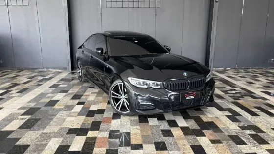 BMW 320i 2.0 16V TURBO GASOLINA M SPORT AUTOMÁTICO BMW 320i 2.0 16V TURBO GASOLINA M SPORT AUTOMÁTICO