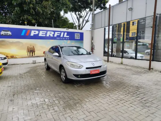 CITROËN C4 LOUNGE 2.0 MPFI EXCLUSIVE 16V FLEX 4P AUTOMÁTICO CITROËN C4 LOUNGE 2.0 MPFI EXCLUSIVE 16V FLEX 4P AUTOMÁTICO