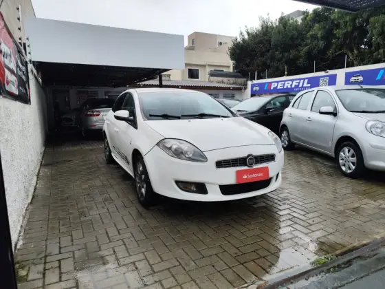 FIAT BRAVO 1.8 ESSENCE 16V FLEX 4P AUTOMATIZADO