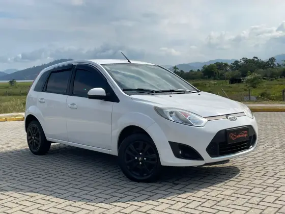 FORD FIESTA 1.0 ROCAM HATCH 8V FLEX 4P MANUAL