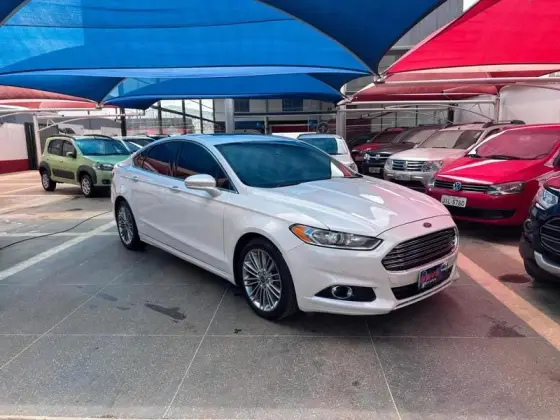 FORD FUSION 2.0 TITANIUM FWD 16V GASOLINA 4P AUTOMÁTICO FORD FUSION 2.0 TITANIUM FWD 16V GASOLINA 4P AUTOMÁTICO