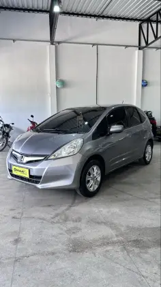 HONDA FIT 1.4 LX 16V FLEX 4P MANUAL HONDA FIT 1.4 LX 16V FLEX 4P MANUAL