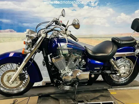 HONDA SHADOW 750 