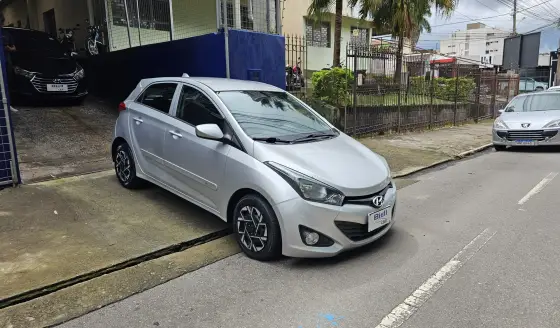 HYUNDAI HB20 1.0 COMFORT PLUS 12V FLEX 4P MANUAL HYUNDAI HB20 1.0 COMFORT PLUS 12V FLEX 4P MANUAL