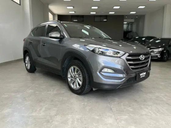 HYUNDAI TUCSON 1.6 16V T-GDI GASOLINA GLS ECOSHIFT HYUNDAI TUCSON 1.6 16V T-GDI GASOLINA GLS ECOSHIFT
