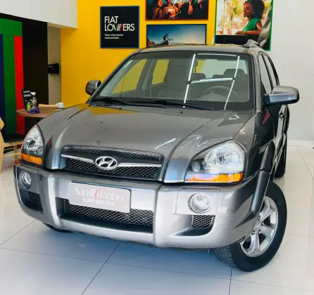 HYUNDAI TUCSON 2.0 MPFI GLS 16V 143CV 2WD FLEX 4P AUTOMÁTICO HYUNDAI TUCSON 2.0 MPFI GLS 16V 143CV 2WD FLEX 4P AUTOMÁTICO
