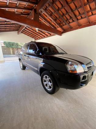 HYUNDAI TUCSON 2.0 MPFI GLS 16V 143CV 2WD GASOLINA 4P AUTOMÁTICO