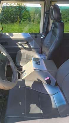 LAND ROVER-DEFENDER-1996