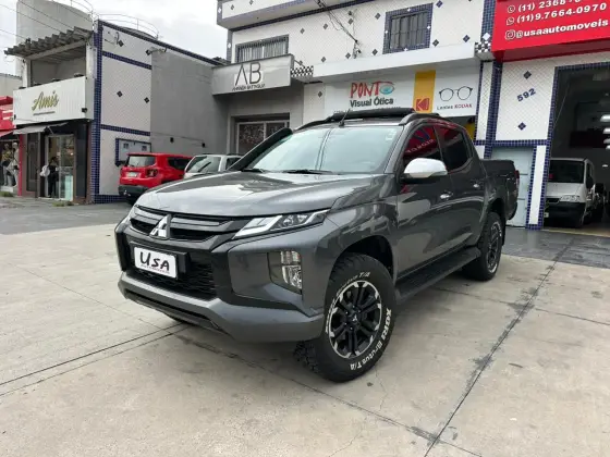 MITSUBISHI L200 TRITON 2.4 16V TURBO DIESEL SPORT HPE CD 4P 4X4 AUTOMÁTICO