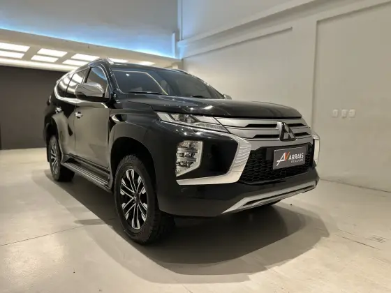 MITSUBISHI PAJERO SPORT 2.4 16V MIVEC TURBO DIESEL HPE-S AWD AUTOMÁTICO