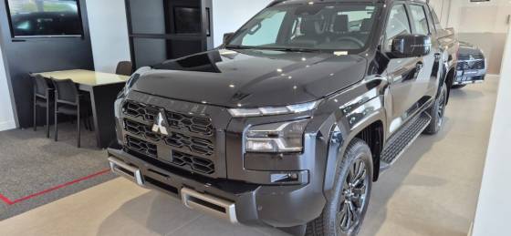 MITSUBISHI TRITON 2.4 BITURBO DIESEL CD KATANA 4X4 AUTOMÁTICO