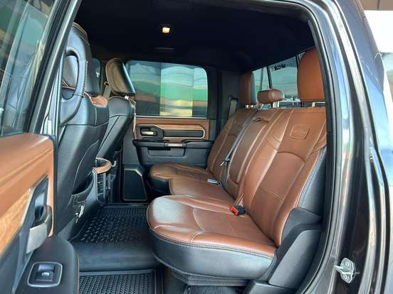 RAM-3500-6.7 I6 TURBO DIESEL LIMITED LONGHORN CD 4X4 AUTOMÁTICO RAM-3500-2022