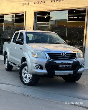 TOYOTA HILUX 2.7 SR 4X2 CD 16V FLEX 4P AUTOMÁTICO