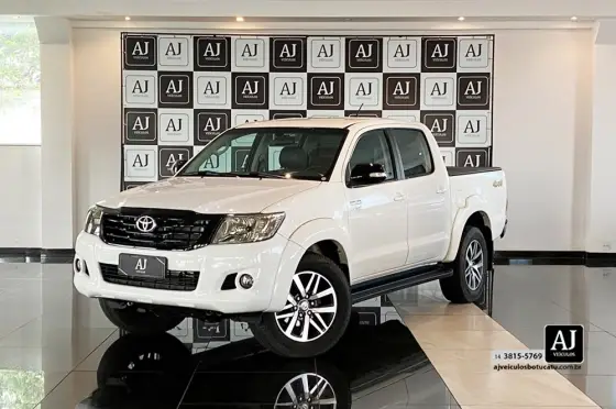 TOYOTA HILUX 2.7 SRV 4X4 CD 16V FLEX 4P AUTOMÁTICO TOYOTA HILUX 2.7 SRV 4X4 CD 16V FLEX 4P AUTOMÁTICO
