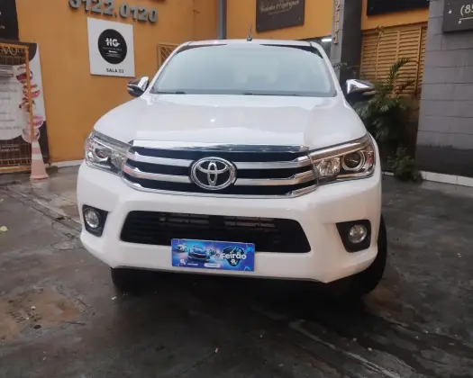 TOYOTA HILUX 2.8 SRX 4X4 CD 16V DIESEL 4P AUTOMÁTICO TOYOTA HILUX 2.8 SRX 4X4 CD 16V DIESEL 4P AUTOMÁTICO