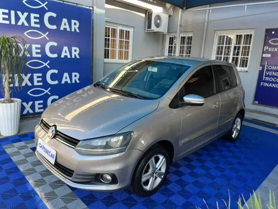 VOLKSWAGEN FOX 1.6 MI HIGHLINE 8V FLEX 4P AUTOMATIZADO VOLKSWAGEN FOX 1.6 MI HIGHLINE 8V FLEX 4P AUTOMATIZADO