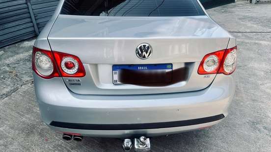 VOLKSWAGEN-JETTA-2009