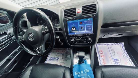 VOLKSWAGEN-JETTA-2009