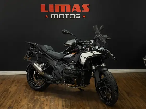 BMW R 1300 GS TRIPLE BLACK 