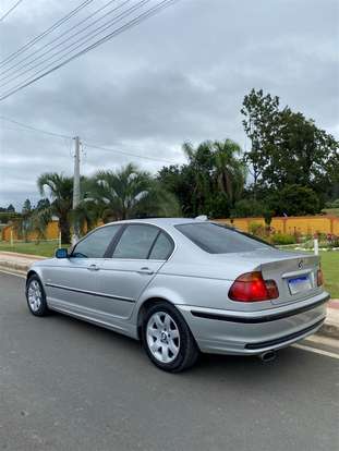 BMW-323i-1999