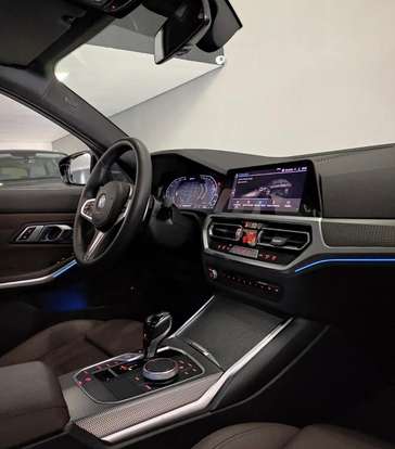 BMW-330e-2022