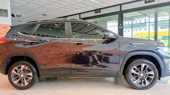 CHEVROLET-TRACKER-2024