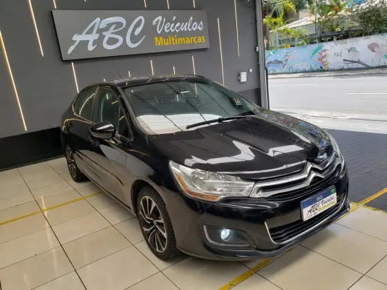 CITROËN C4 LOUNGE 2.0 MPFI TENDANCE 16V FLEX 4P AUTOMÁTICO CITROËN C4 LOUNGE 2.0 MPFI TENDANCE 16V FLEX 4P AUTOMÁTICO