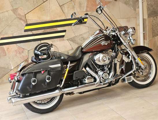 HARLEY-DAVIDSON-ROAD KING CLASSIC-2011