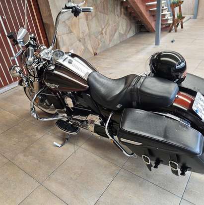 HARLEY-DAVIDSON-ROAD KING CLASSIC-2011