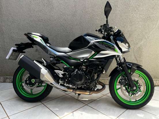 KAWASAKI-Z500 SE-2025