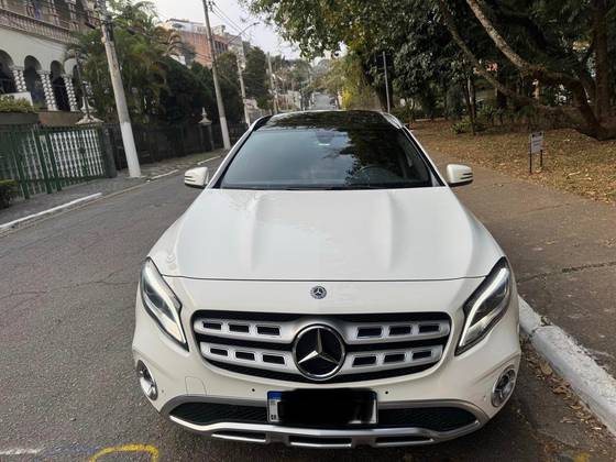 MERCEDES-BENZ GLA 200 1.6 CGI FLEX ENDURO 7G-DCT