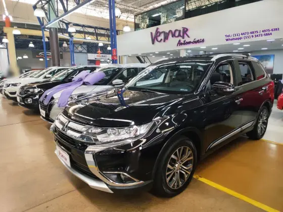 MITSUBISHI OUTLANDER 3.0 GT 4X4 V6 24V GASOLINA 4P AUTOMÁTICO
