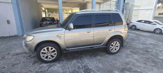 MITSUBISHI-PAJERO TR4-2011