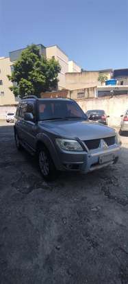 MITSUBISHI-PAJERO TR4-2.0 4X4 16V 140CV FLEX 4P AUTOMÁTICO MITSUBISHI-PAJERO TR4-2011