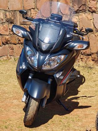 SUZUKI BURGMAN 650 EXECUTIVE 