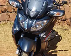 SUZUKI BURGMAN 650 EXECUTIVE SUZUKI BURGMAN 650 EXECUTIVE