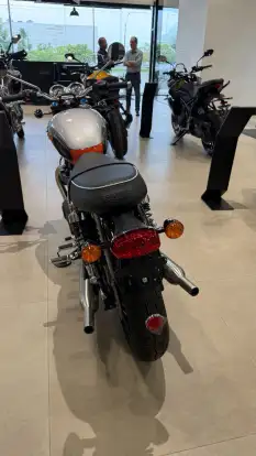 TRIUMPH-BONNEVILLE T100 900-2025